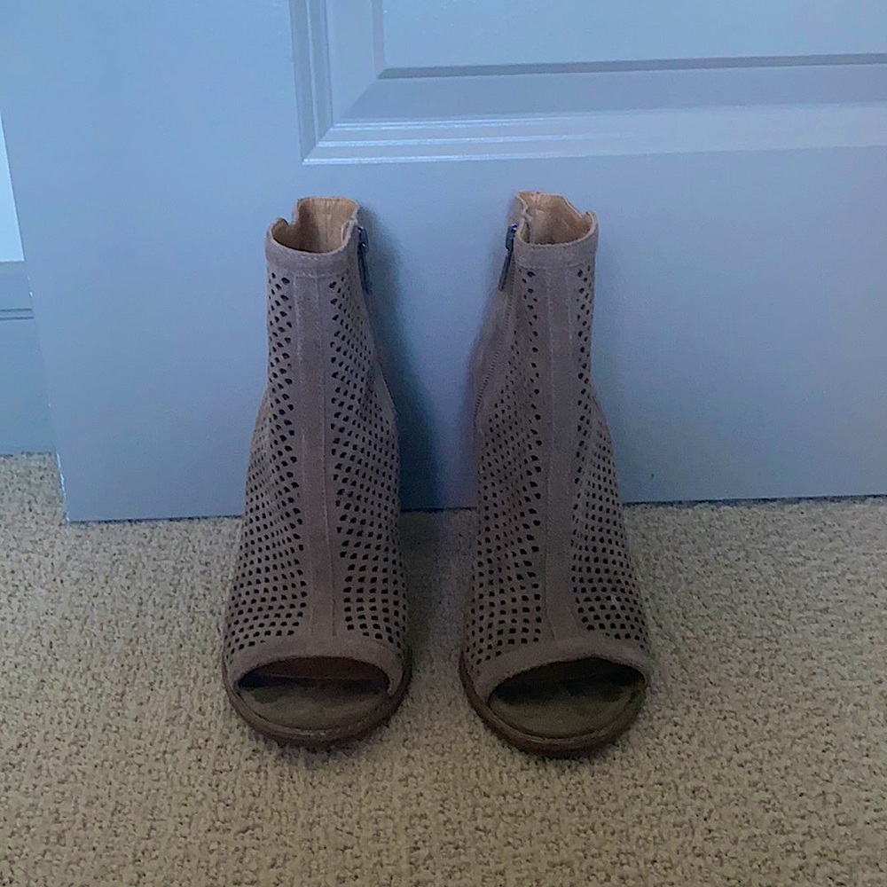 Lucky Brand Open Toe Heels